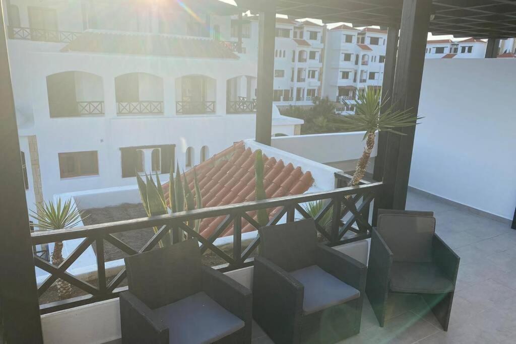 Appartement De 103M2 Dans Complexe Balneaire Lilac'S Garden Кабо Негро Екстериор снимка